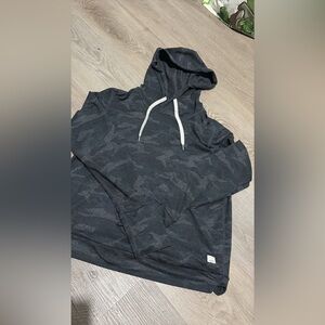 Vuori CamoPerformance Halo Hoodie/Sweatshirt
